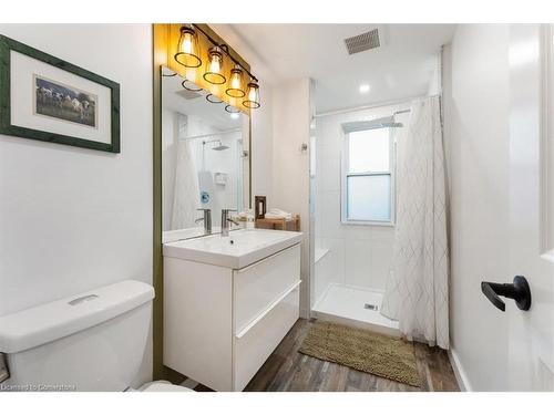 4105 Tufford Road, Beamsville, ON - Indoor Photo Showing Bathroom