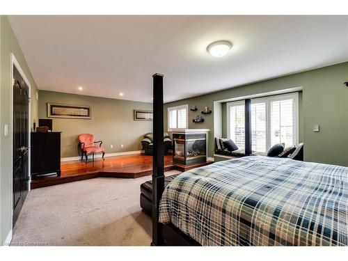 151 Moorland Crescent, Ancaster, ON - Indoor Photo Showing Bedroom