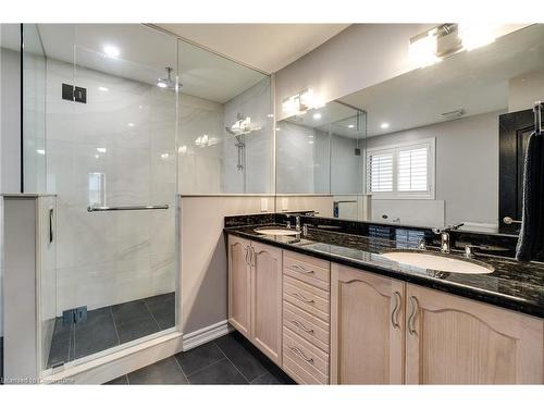 151 Moorland Crescent, Ancaster, ON - Indoor Photo Showing Bathroom