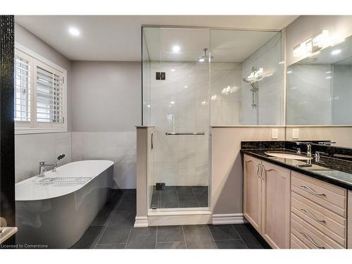 151 Moorland Crescent, Ancaster, ON - Indoor Photo Showing Bathroom