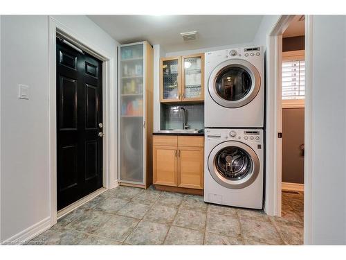 151 Moorland Crescent, Ancaster, ON - Indoor Photo Showing Laundry Room