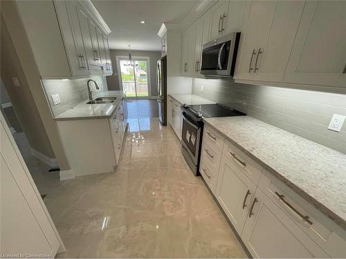 11 Bayview Drive, Grimsby, ON - Indoor Photo Showing Kitchen With Double Sink