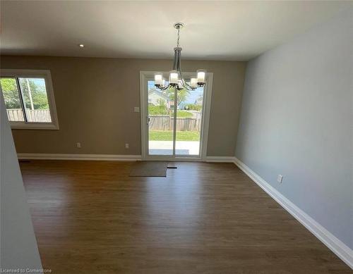 11 Bayview Drive, Grimsby, ON - Indoor Photo Showing Other Room