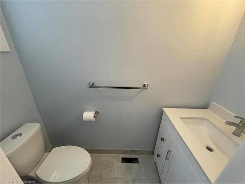 11 Bayview Drive, Grimsby, ON - Indoor Photo Showing Bathroom