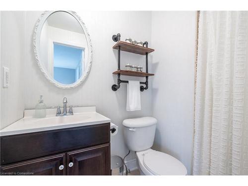 815 Hyde Road, Burlington, ON - Indoor Photo Showing Bathroom