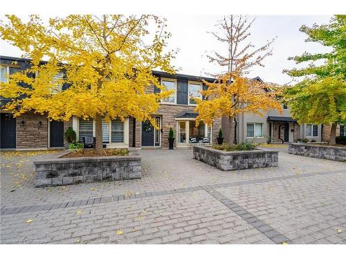 815 Hyde Road, Burlington, ON - Outdoor With Facade