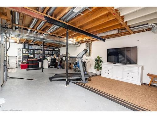 815 Hyde Road, Burlington, ON - Indoor Photo Showing Basement