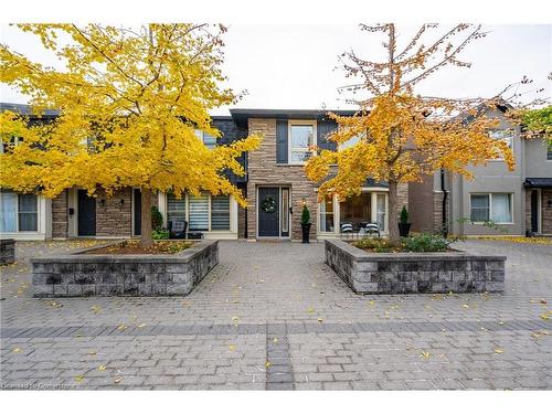 815 Hyde Road, Burlington, ON - Outdoor With Facade