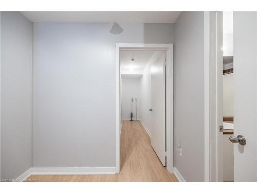 120 Jackson Street W, Hamilton, ON - Indoor Photo Showing Other Room