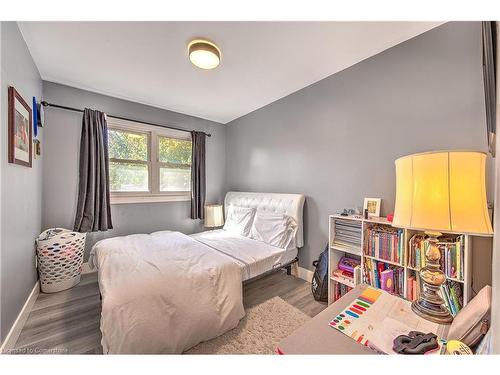 237 Montebello Drive, London, ON - Indoor Photo Showing Bedroom