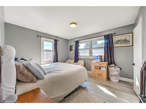 237 Montebello Drive, London, ON - Indoor Photo Showing Bedroom