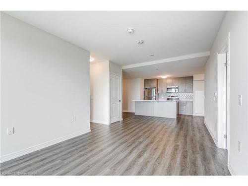 601-2750 King Street E, Hamilton, ON - Indoor Photo Showing Kitchen