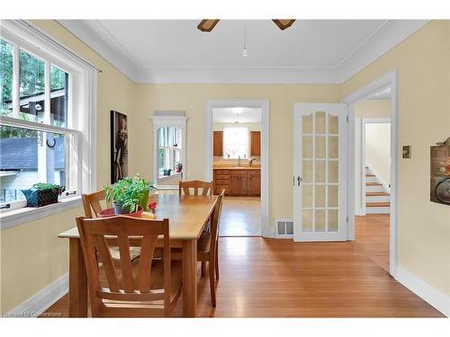 360 Guelph Line, Burlington, ON - Indoor Photo Showing Dining Room