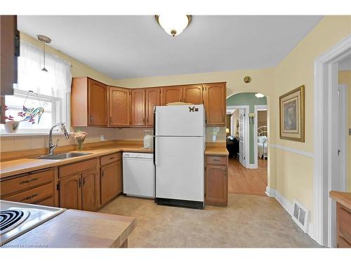 360 Guelph Line, Burlington, ON - Indoor Photo Showing Kitchen