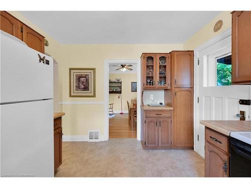 360 Guelph Line, Burlington, ON - Indoor Photo Showing Kitchen