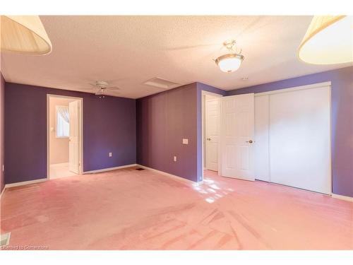 331 Silverbirch Boulevard, Mount Hope, ON - Indoor Photo Showing Other Room