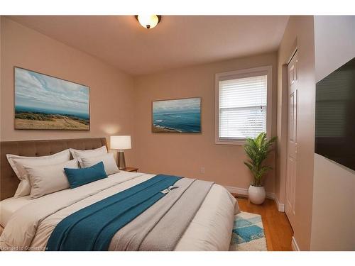 36 Golden Meadow Drive, Port Dover, ON - Indoor Photo Showing Bedroom