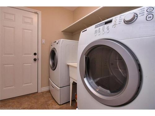 36 Golden Meadow Drive, Port Dover, ON - Indoor Photo Showing Laundry Room