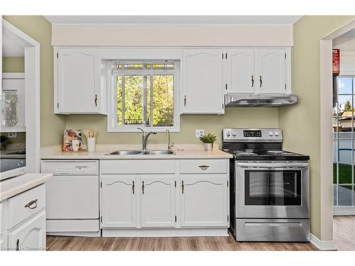 406 Belleair Boulevard, Fort Erie, ON - Indoor Photo Showing Kitchen With Double Sink