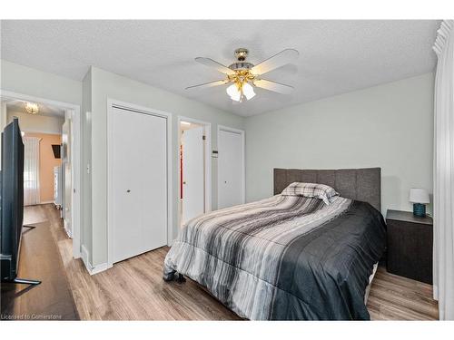 406 Belleair Boulevard, Fort Erie, ON - Indoor Photo Showing Bedroom