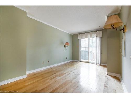 12-1275 Maple Crossing Boulevard, Burlington, ON - Indoor Photo Showing Other Room