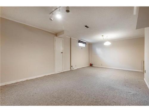 12-1275 Maple Crossing Boulevard, Burlington, ON - Indoor Photo Showing Other Room