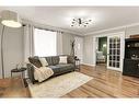 Upper-6 Homewood Avenue, St. Catharines, ON  - Indoor Photo Showing Living Room 