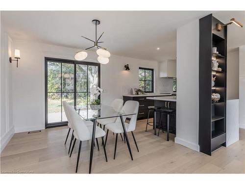 3029 Eva Drive, Burlington, ON - Indoor Photo Showing Dining Room