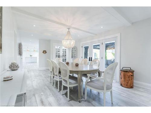 4195 Spruce Avenue, Burlington, ON - Indoor Photo Showing Dining Room