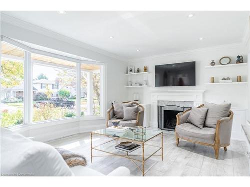 4195 Spruce Avenue, Burlington, ON - Indoor Photo Showing Living Room With Fireplace