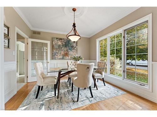 205 Greenbriar Road, Ancaster, ON - Indoor Photo Showing Dining Room