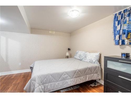 737 Upper Ottawa Street, Hamilton, ON - Indoor Photo Showing Bedroom