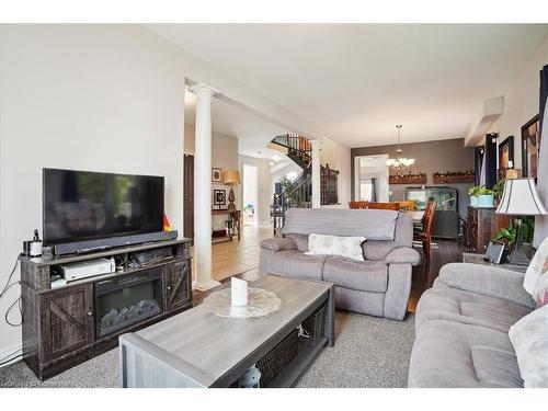 471 Carrie Avenue, Ridgeway, ON - Indoor Photo Showing Living Room