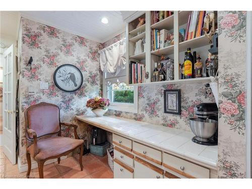 53 Lovers Lane, Ancaster, ON - Indoor Photo Showing Bathroom