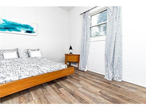 293 Welland Street, Port Colborne, ON - Indoor Photo Showing Bedroom