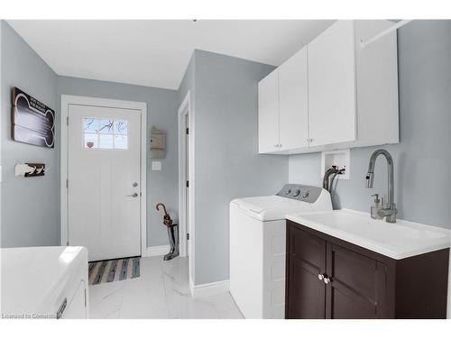 2104 Highway 56, Binbrook, ON - Indoor Photo Showing Laundry Room