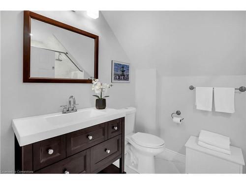 2104 Highway 56, Binbrook, ON - Indoor Photo Showing Bathroom