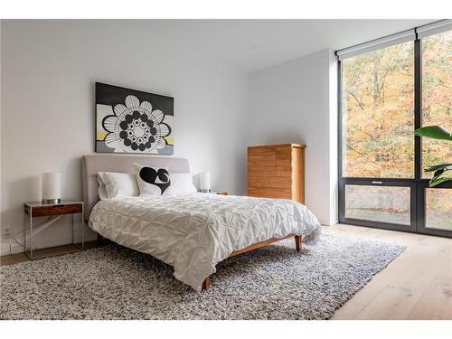 66 Weirs Lane, Dundas, ON - Indoor Photo Showing Bedroom