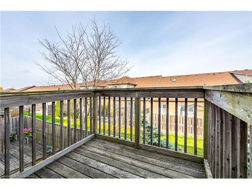 32-566 Southridge Drive, Hamilton, ON - Outdoor