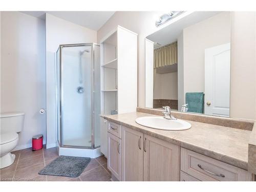 32-566 Southridge Drive, Hamilton, ON - Indoor Photo Showing Bathroom