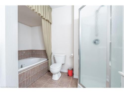 32-566 Southridge Drive, Hamilton, ON - Indoor Photo Showing Bathroom