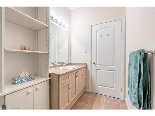 32-566 Southridge Drive, Hamilton, ON - Indoor Photo Showing Bathroom