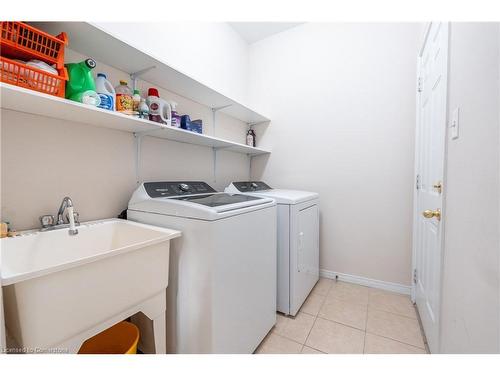 32-566 Southridge Drive, Hamilton, ON - Indoor Photo Showing Laundry Room