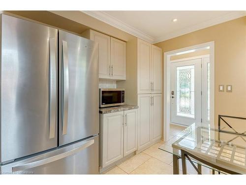 2013 Mountain Grove Avenue, Burlington, ON - Indoor Photo Showing Kitchen