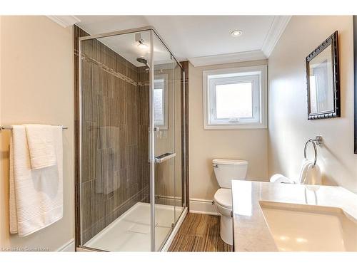 2013 Mountain Grove Avenue, Burlington, ON - Indoor Photo Showing Bathroom