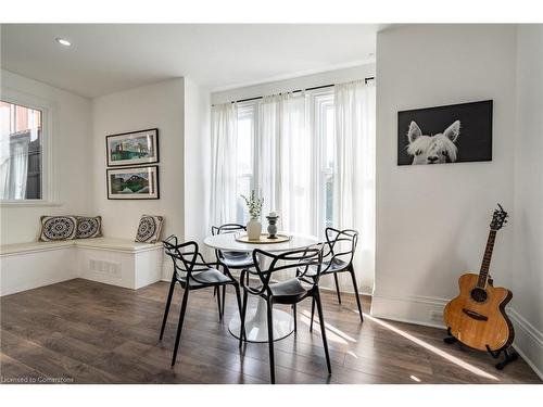 30 Bristol Street, Hamilton, ON - Indoor Photo Showing Dining Room