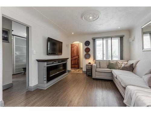 1041 Plains View Avenue, Burlington, ON - Indoor Photo Showing Living Room With Fireplace