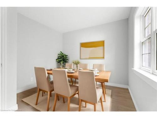 115 Lancaster Street W, Kitchener, ON - Indoor Photo Showing Dining Room