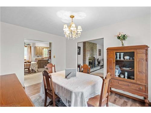 1408 Edgewood Road, Hamilton, ON - Indoor Photo Showing Dining Room