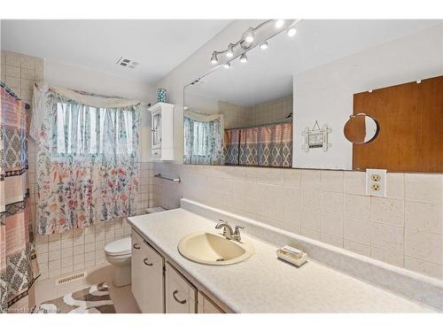 1408 Edgewood Road, Hamilton, ON - Indoor Photo Showing Bathroom